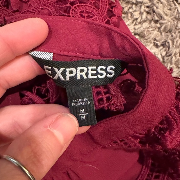 Express Blouse (M) - Picture 4 of 4